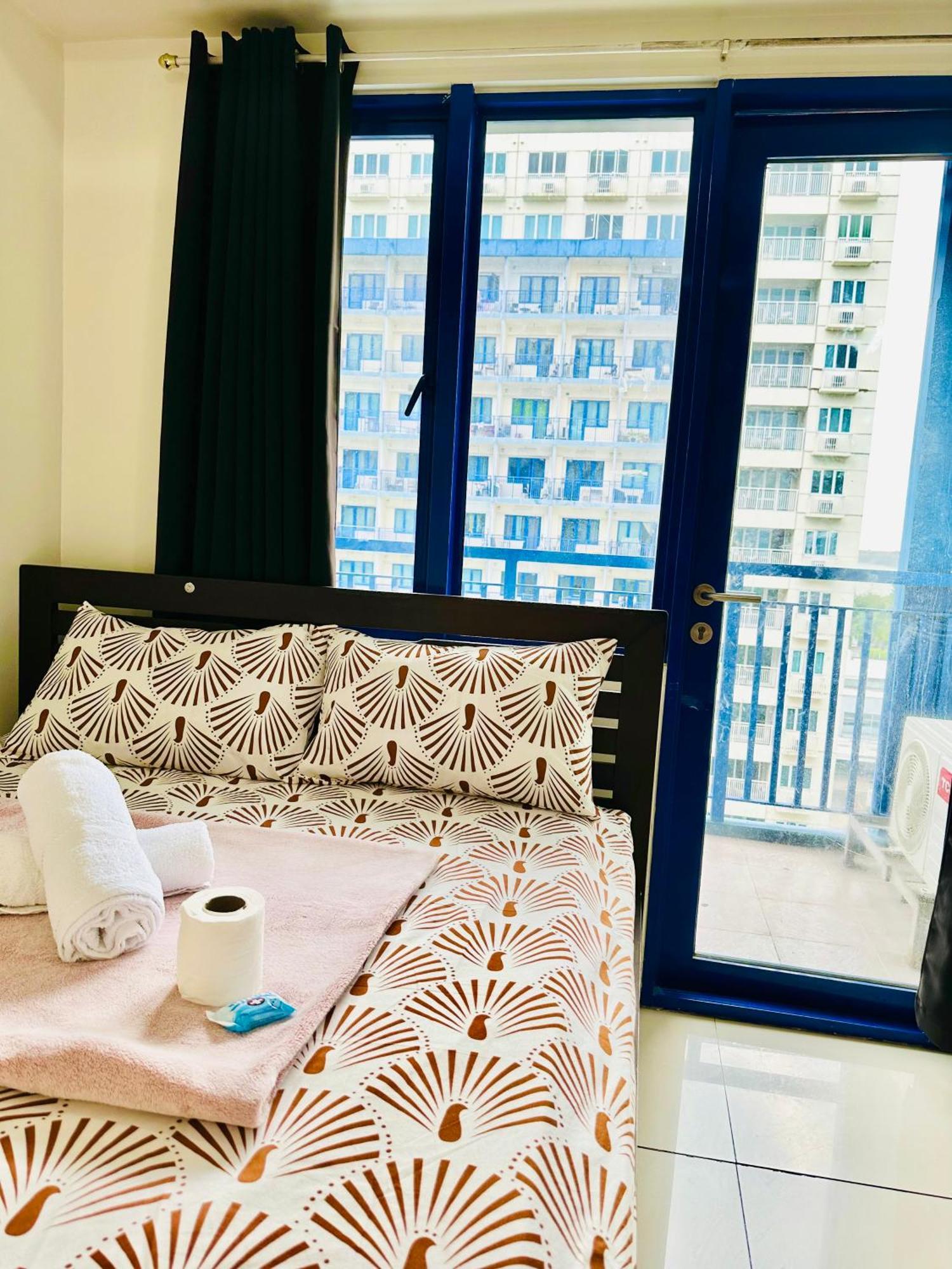 Sea 2-Br Unit With Free Parking Near Mall Of Asia Пасай Экстерьер фото