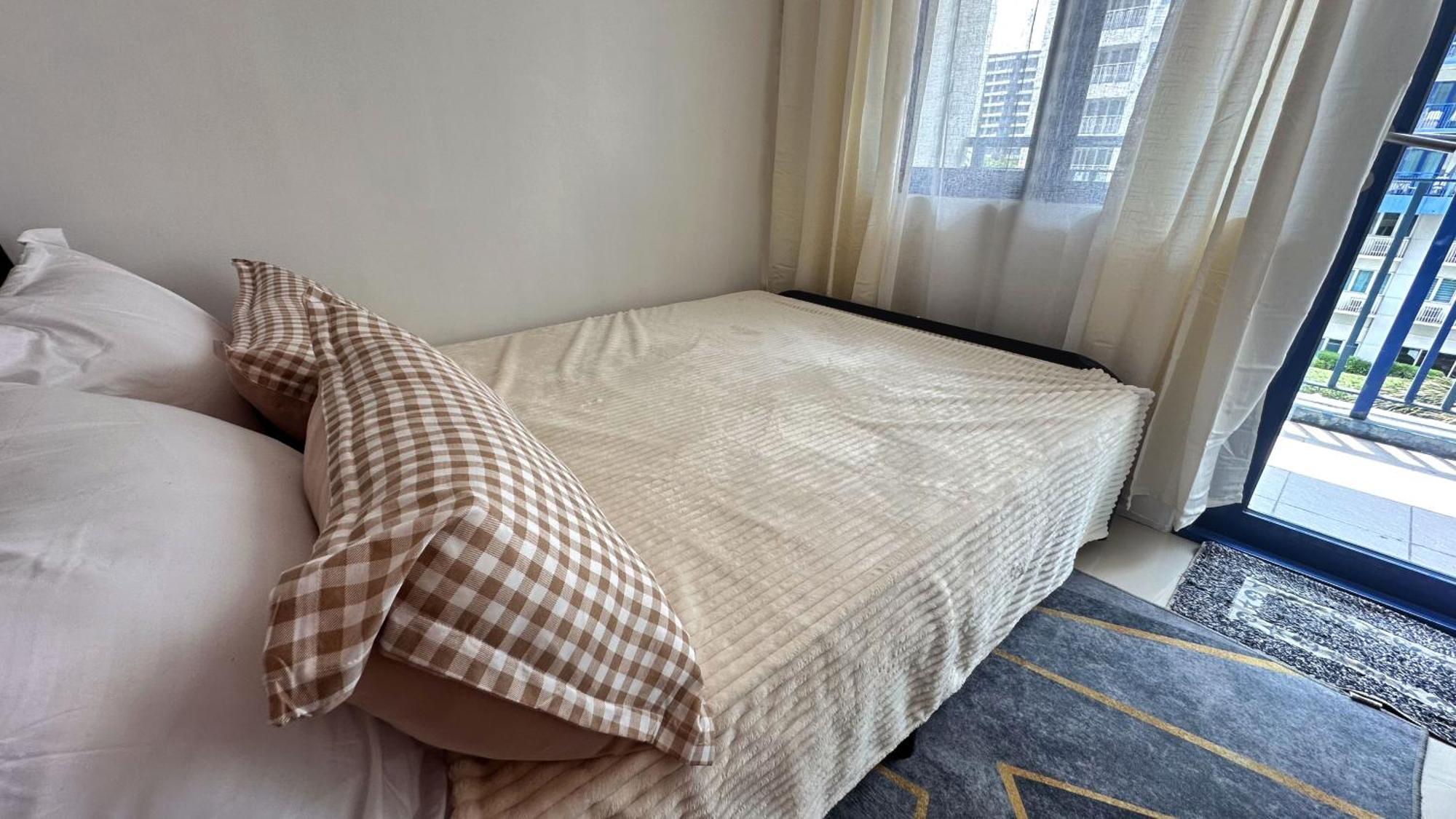 Sea 2-Br Unit With Free Parking Near Mall Of Asia Пасай Экстерьер фото